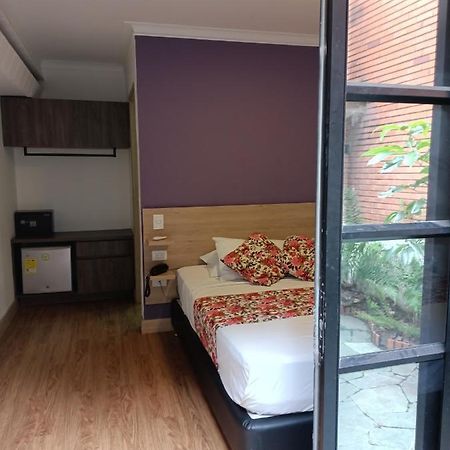 Hotel Poma Rosa Medellin Exterior photo