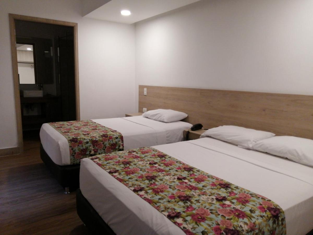 Hotel Poma Rosa Medellin Exterior photo
