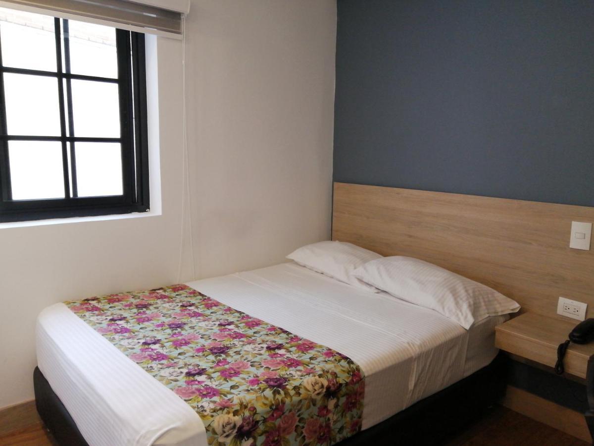Hotel Poma Rosa Medellin Exterior photo