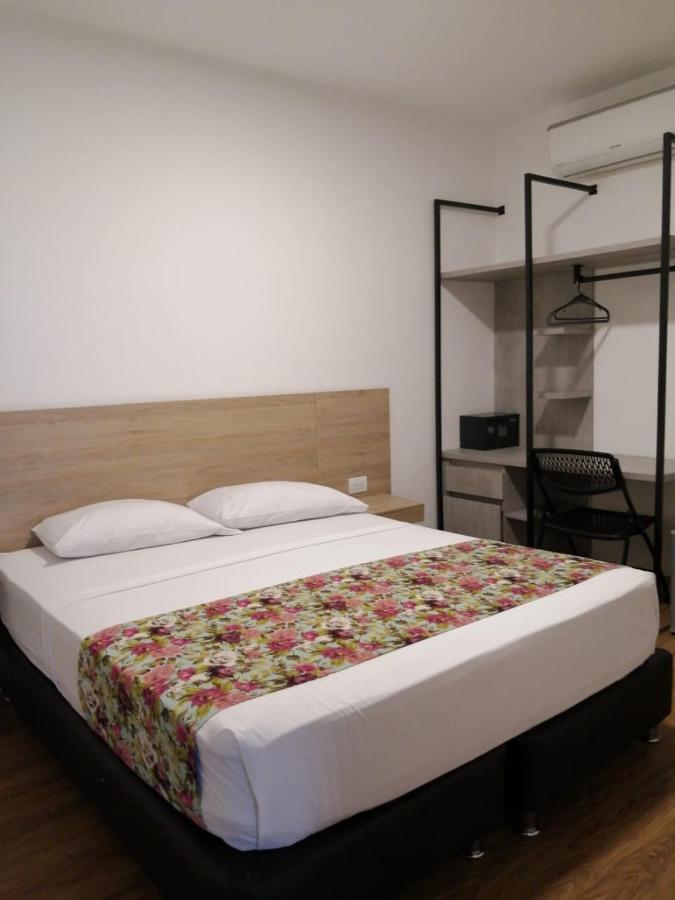 Hotel Poma Rosa Medellin Exterior photo