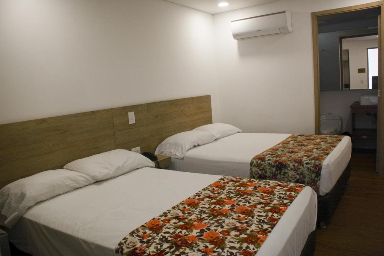 Hotel Poma Rosa Medellin Exterior photo