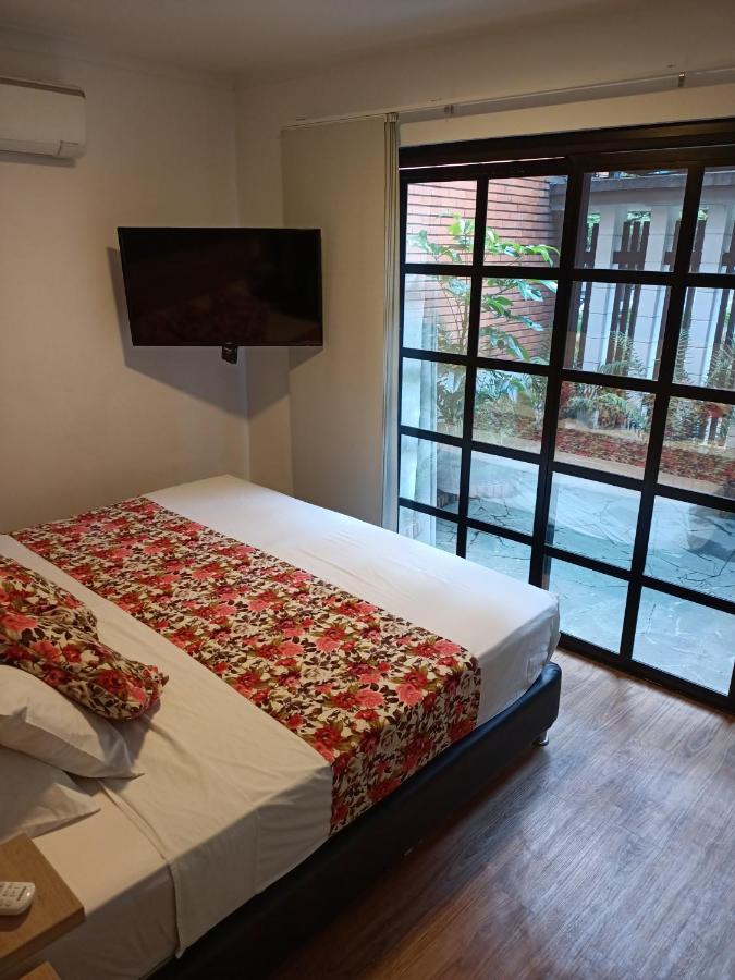 Hotel Poma Rosa Medellin Exterior photo