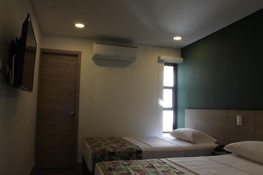 Hotel Poma Rosa Medellin Exterior photo