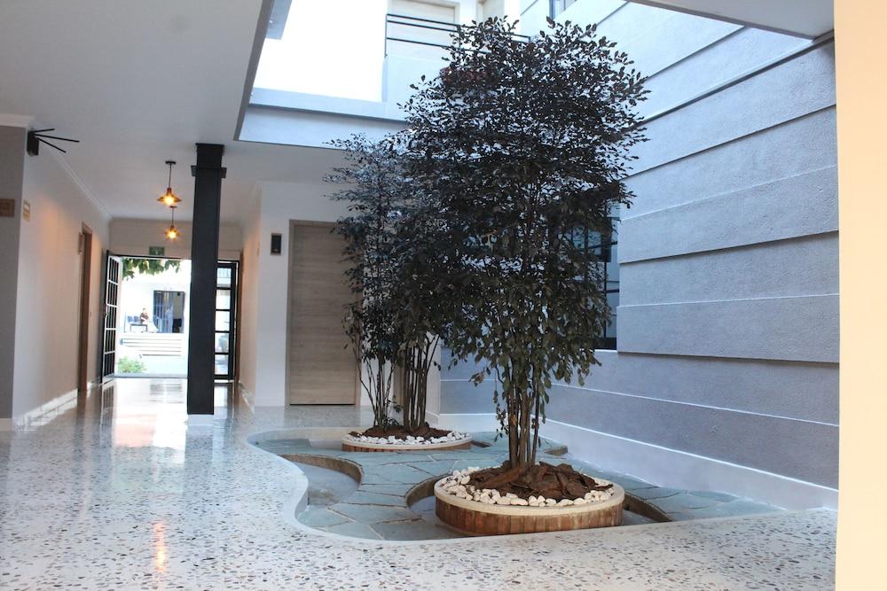 Hotel Poma Rosa Medellin Exterior photo